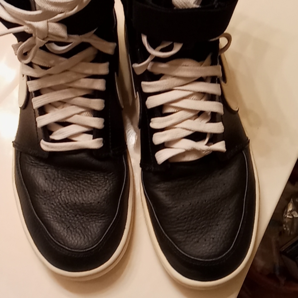 Nike high tops - Picture 4 of 4